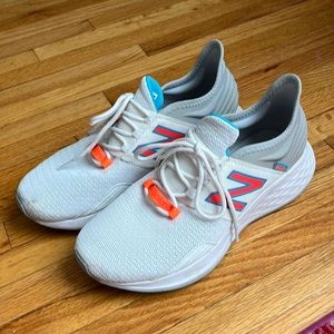 New Balance Roav sneakers